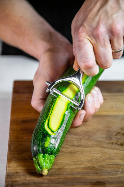 KCMCYP - MC Y PEELER CAST ALUMINIUM ที่ปอกเปลือกผลไม้ Y มาสเตอร์คลาส KCMCYP - MC Y PEELER CAST ALUMINIUM ที่ปอกเปลือกผลไม้ Y มาสเตอร์คลาส