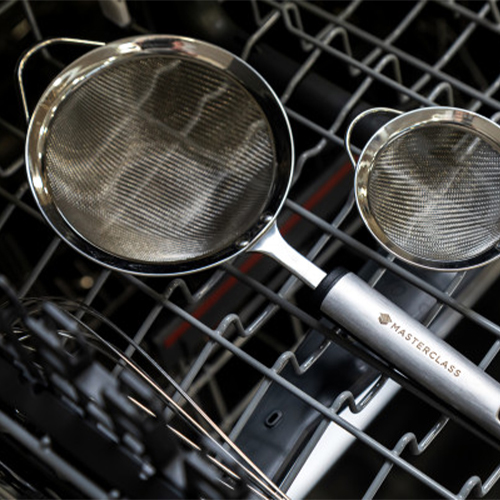 MCSSSIEVE12 - MC MESH SIEVE 12CM SS SOFT GRIP GREY กระชอนสเตนเลสมาสเตอร์คลาส 12 cm MCSSSIEVE12 - MC MESH SIEVE 12CM SS SOFT GRIP GREY กระชอนสเตนเลสมาสเตอร์คลาส 12 cm